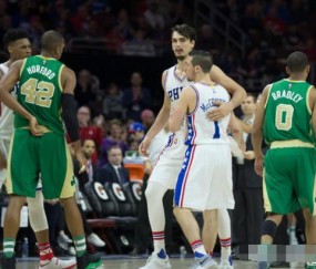  丘里奇单反神技，安特卫普站力克名将称雄