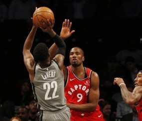  黄蜂鲍尔全面发挥战胜奇才队