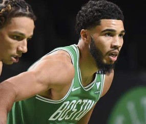  塔图姆末节爆发绿军加时险胜雄鹿