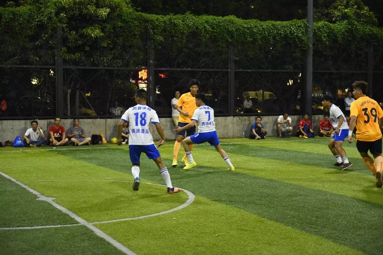  五人制足球风靡都市，民间赛事蓬勃兴起  